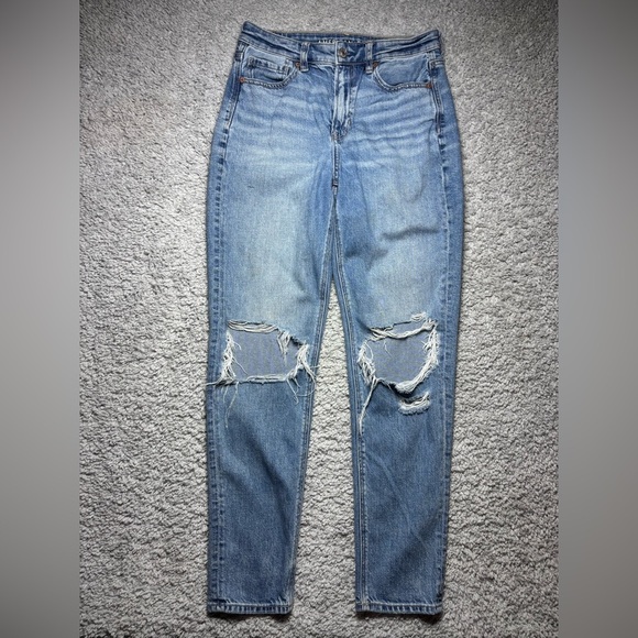 American Eagle Jeans Womens 4 Long Mom Jean Strigid Stretch Distressed Knee Hole - Picture 1 of 7